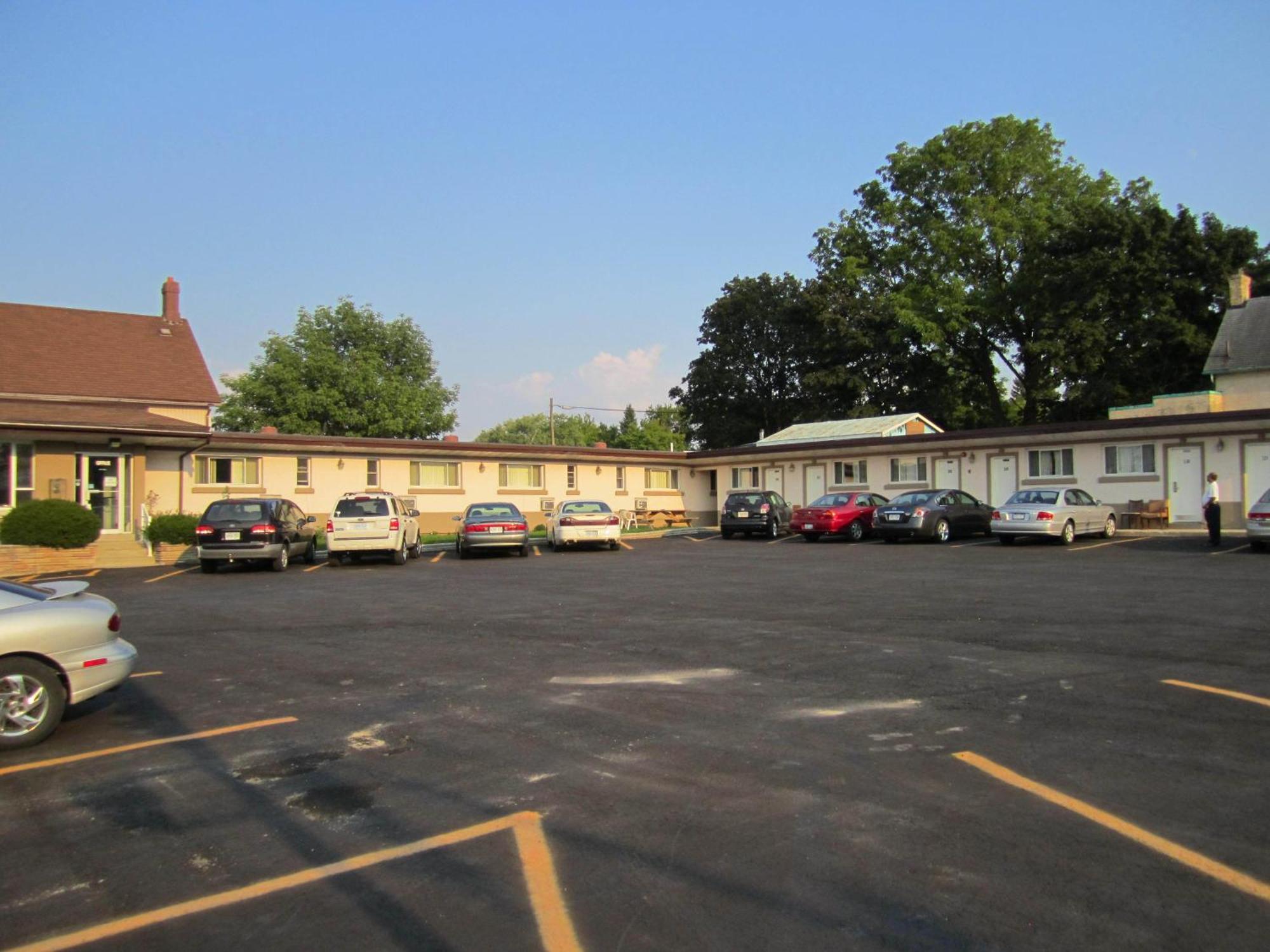 Canadiana Motel Hanover Exteriér fotografie